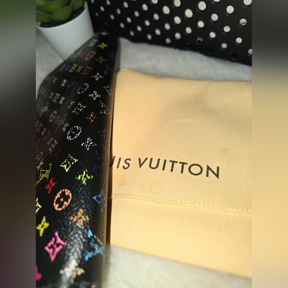 Louis Vuitton Black Murakami Monogram Zip around wallet - Picture 10 of 15